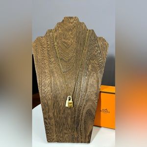 Hermes O’Kelly necklace gold tone and cream